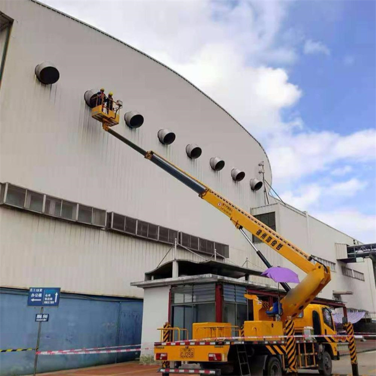 开阳高空作业车出租服务：专业广告牌安装解决方案