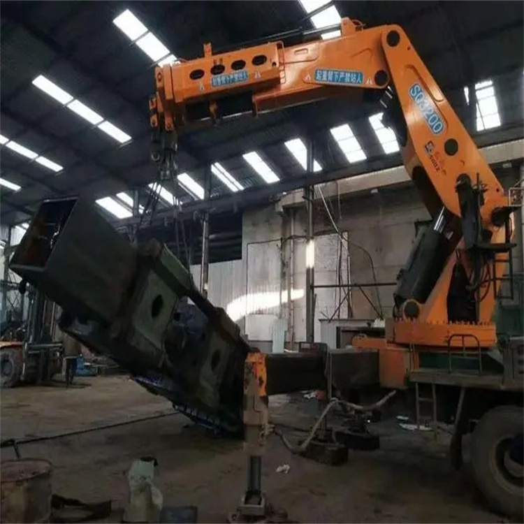 开阳130吨折臂吊车出租吊机租赁附近电话