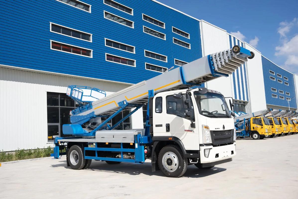 开阳出租云梯车高空作业车 建筑垃圾搬运