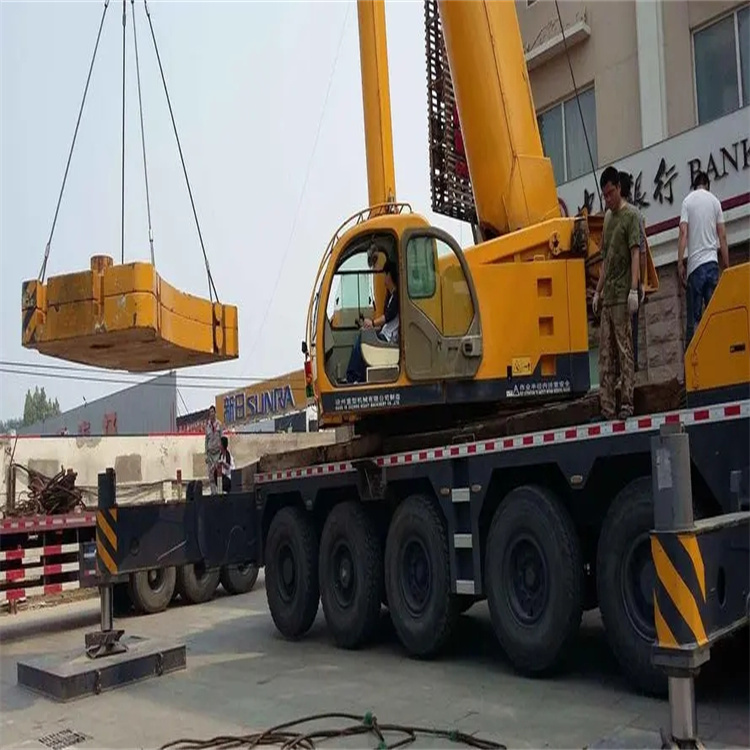 开阳当地吊车出租|机器吊装|75吨|工厂搬迁服务